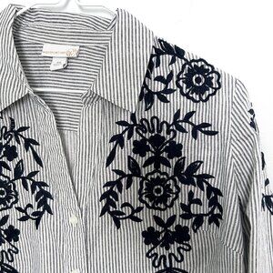 Westport 1962 Embroidered Floral Button Down Shirt Striped Blouse Cottagecore XS